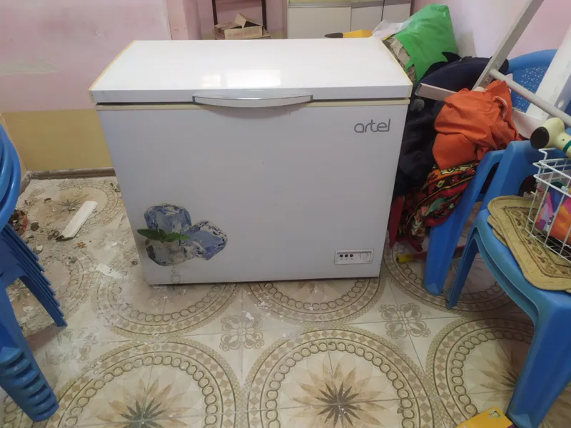 Продается морозильник для магазина