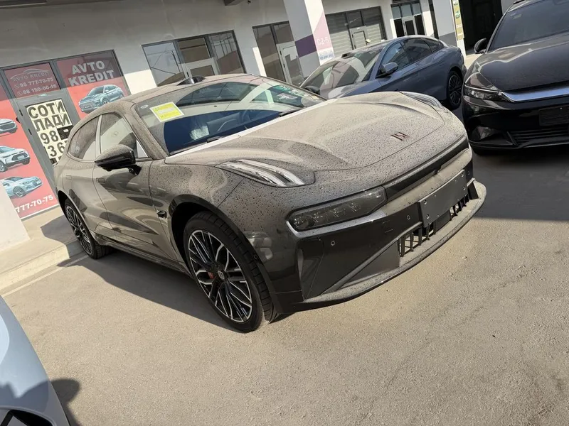 ZEEKR 001 yu z-Sport 2025 yil — фото 1