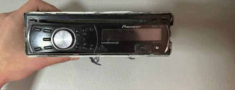 Автомагнитола Pioner 1 Автомагнитола Pioner 1