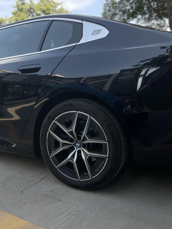 BMW i5 eng full 40L 2025 — фото 2