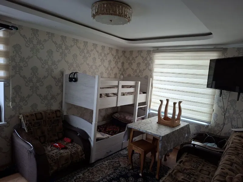 Срочно продаеться в чирчике лесосклад