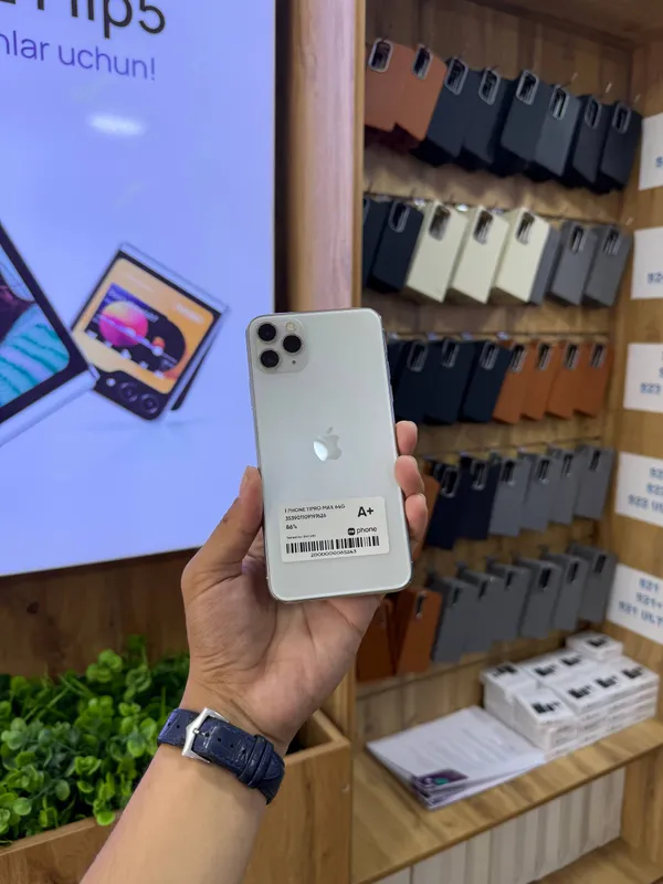 I PHONE 11 PRO MAX