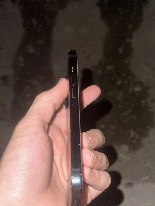 Iphone 15 ozi qora 2