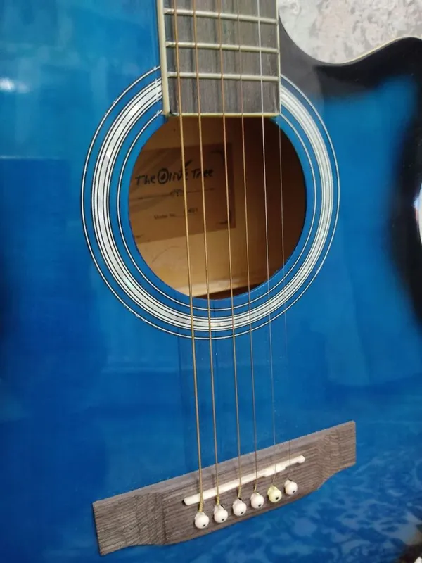 Гитара Gitara Guitar можно обмен на IPhone — фото 1