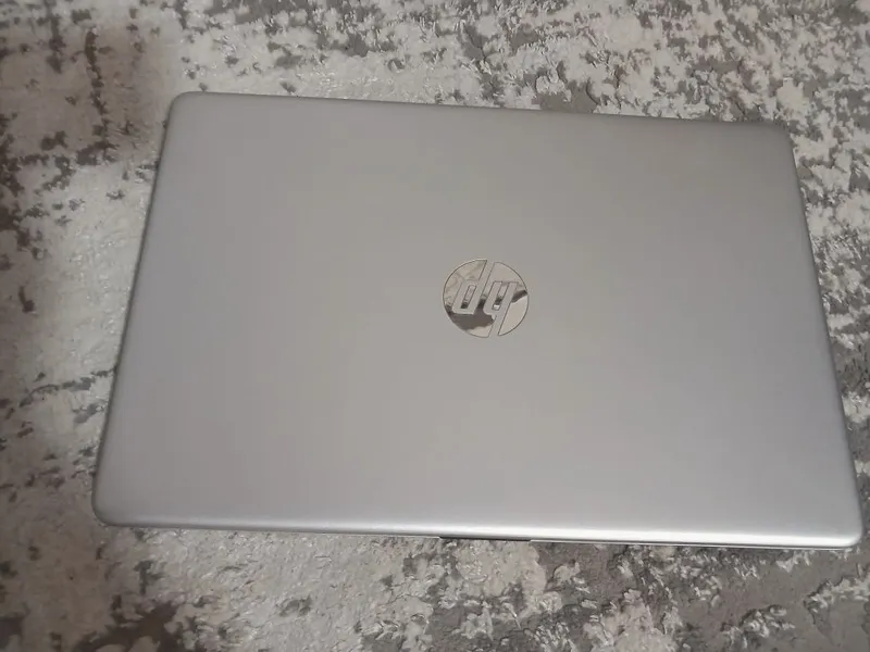 Hp noutbuk core i5 12 3