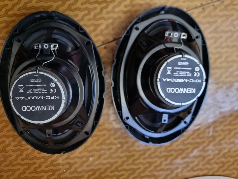 Колонки Kenwood... 2 Колонки Kenwood... 2