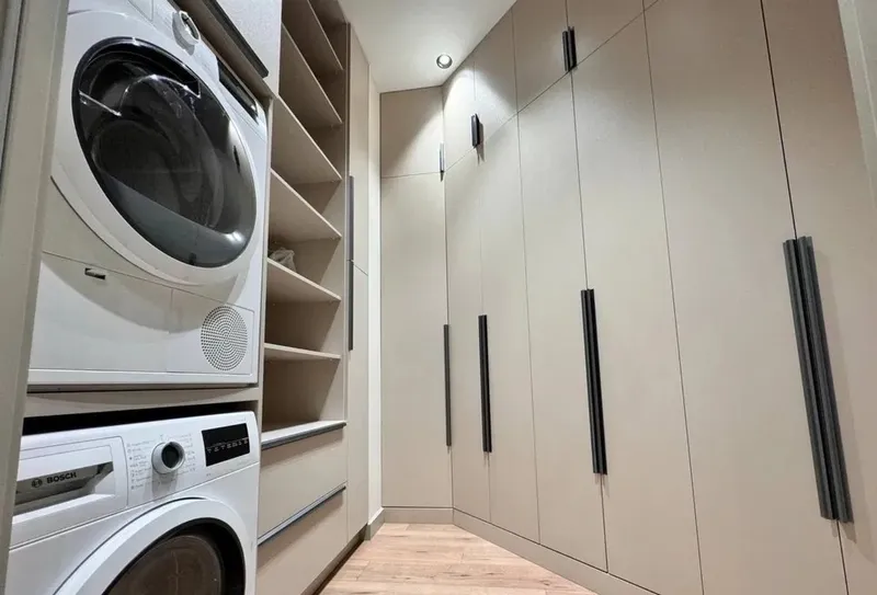 Юнусабад 15-кв • 3 комнаты • 90 м² • 5/9 этаж 7 Юнусабад 15-кв • 3 комнаты • 90 м² • 5/9 этаж 7