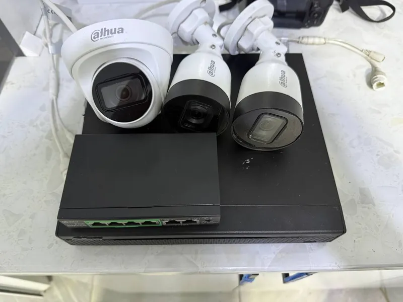 Камера Hikvision IP 4 штук — фото 1