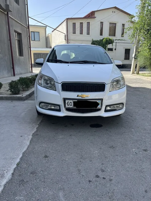 Nexia3 avtomat sotiladi