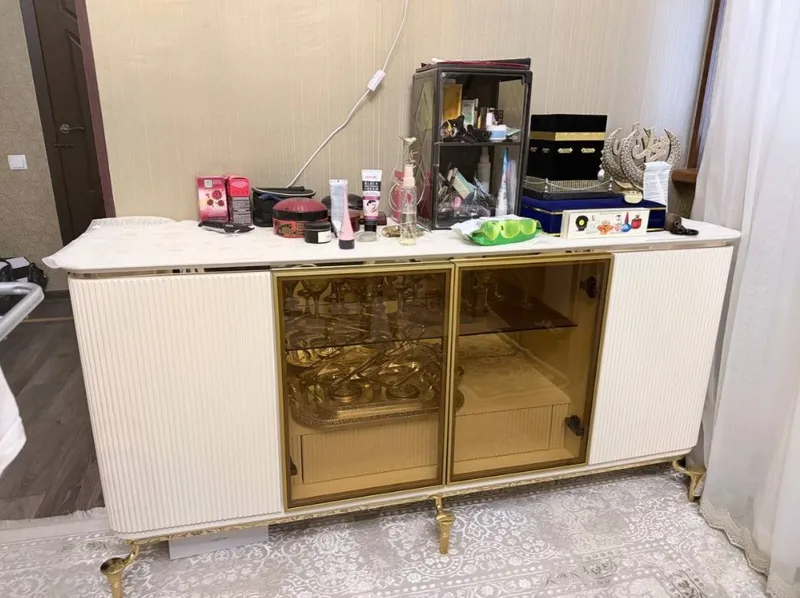 Продаётся комод с подсветкой