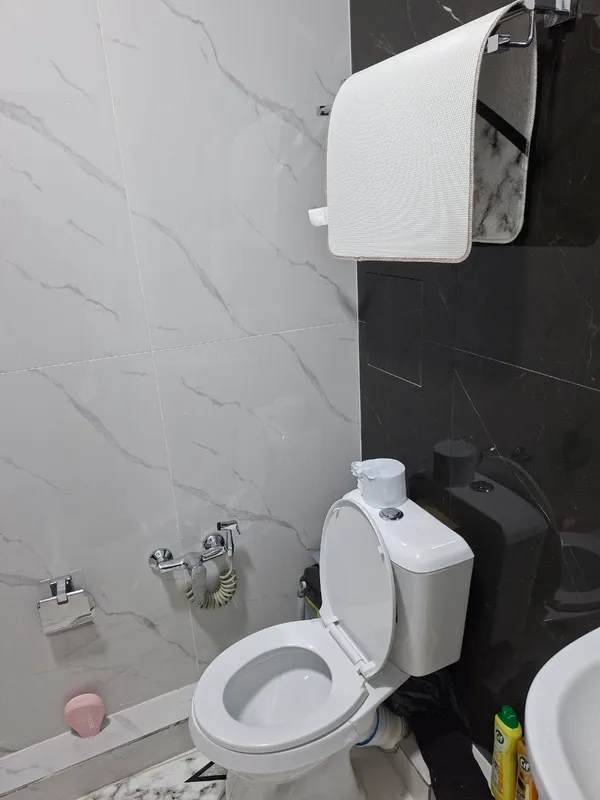 Uch tepa tumani bez makler 2 xona