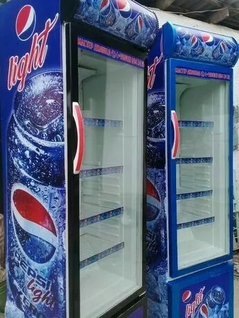 Оптом нархларда Витрина холодильниклар бор 1