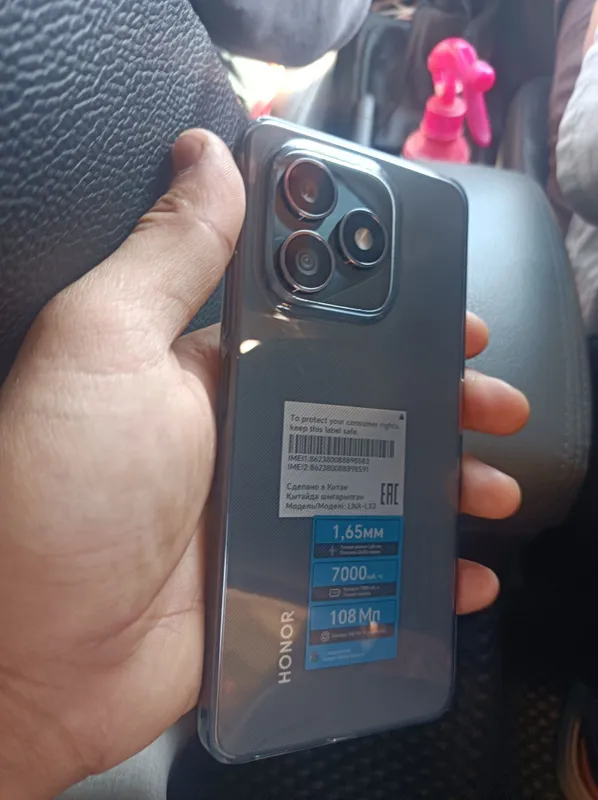 Honor x8d 8/256 SROCNI sotiladi