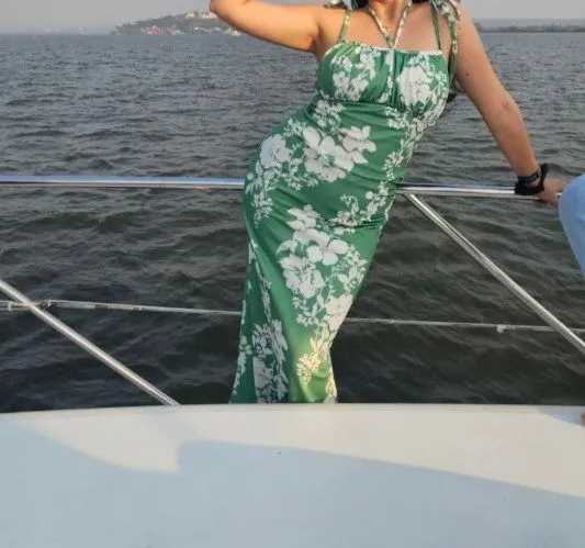 Tanaga yopishib turadigan maksi ko‘ylak 3