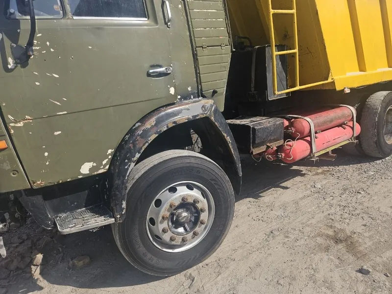 Kamaz sotiladi 1990 YIL 1 Kamaz sotiladi 1990 YIL 1