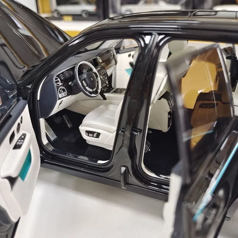 Rolls royce cullinan 1:18 mashtab koleksioner va bolalar o’yonchoq — фото 4