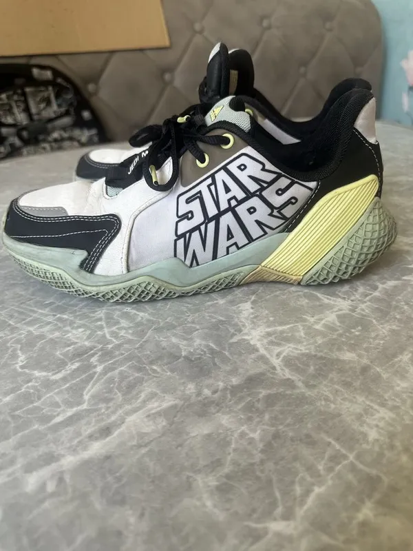 Adidas Star Wars б.у кроссовки 38 размер 1