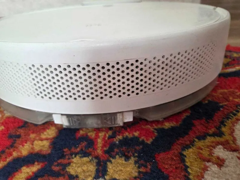 Робот пылесос Xiaomi MI Robot Vacuum-Mop Essential 2