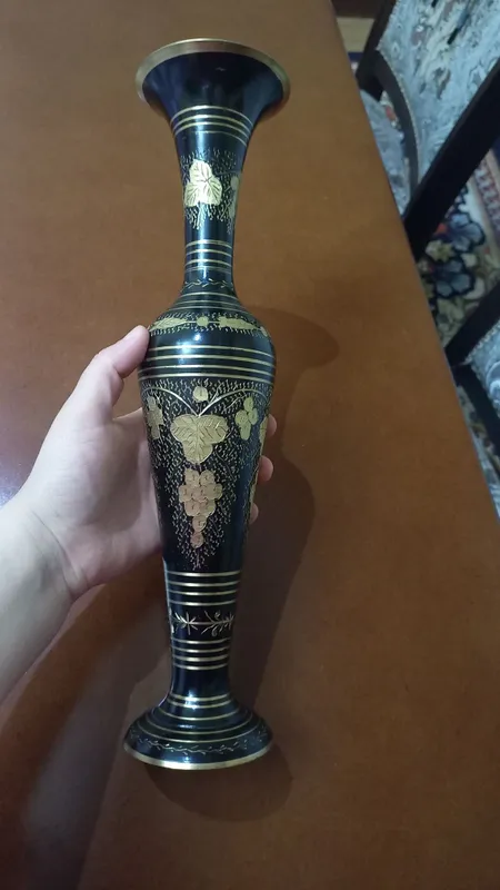 Dekarativ guldon shoshilinch sotiladi