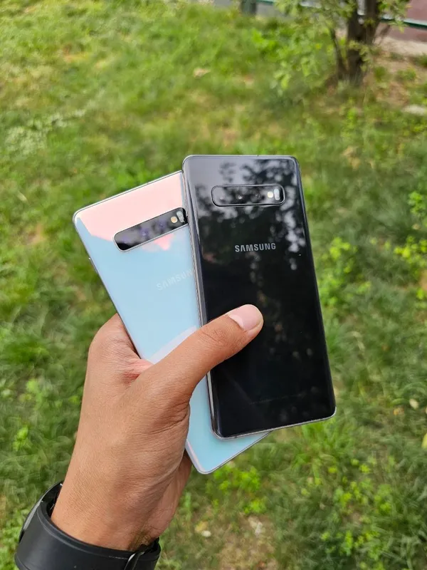 Samsung Galaxy S10 Plus Samsung Galaxy S10 Plus