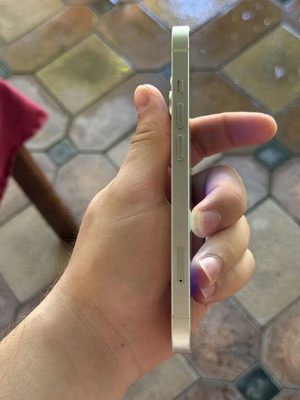 Iphone 14 128g KH/A 3 Iphone 14 128g KH/A 3