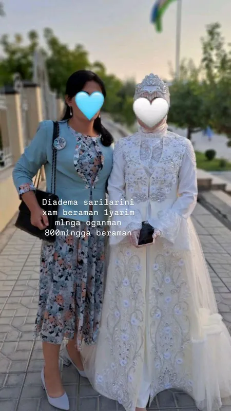 ansambl sari diademasini xam beraman