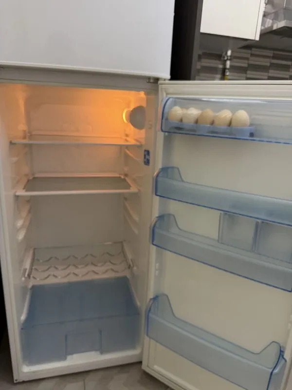 Холодильнькик Beko 2 Холодильнькик Beko 2