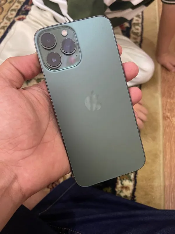 Продается iphone 13 pro max 1