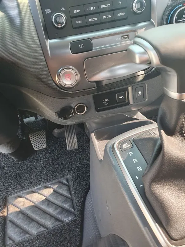 KIA Bongo 3 polniy ful 2024 yili nalichida 7000 probek — фото 4