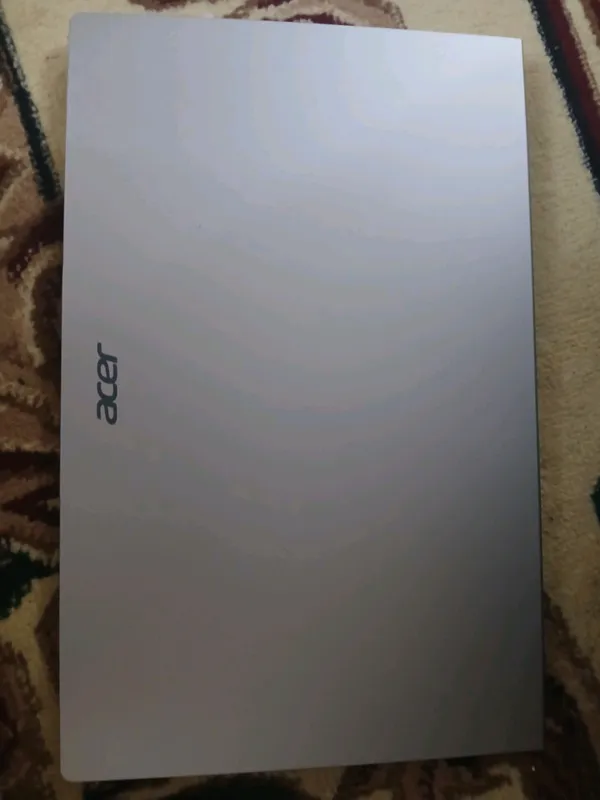 acer notbuk 8/256GB 2