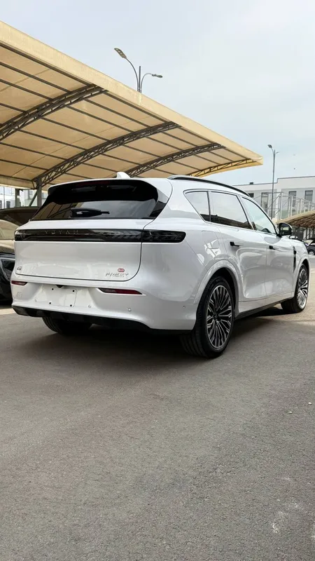 VOYAH FREE + 4WD Quankin самый фулл рестайлинг 2026 6
