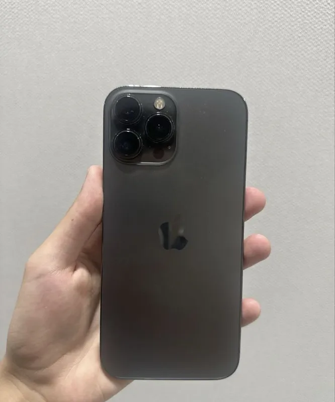 Iphone 13 pro max LL/A 5