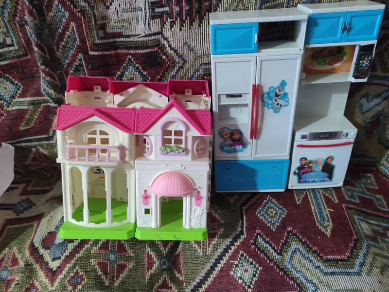 Домики для кукол Цена за все 60000