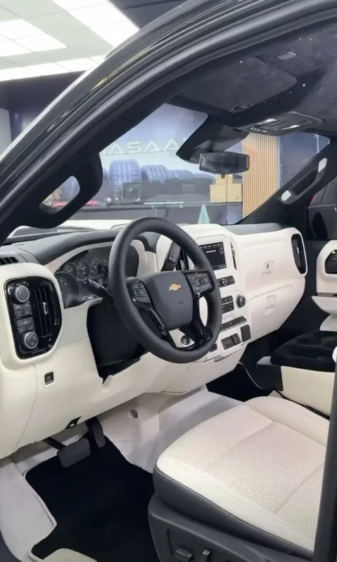 Chevrolet Silverado — фото 3