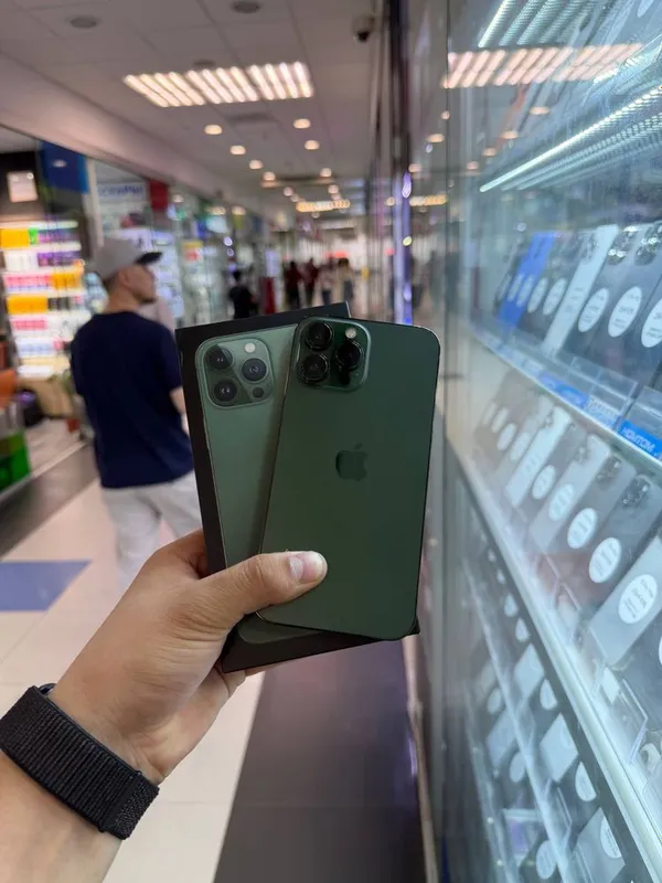 Iphone 13pro max 1 Iphone 13pro max 1