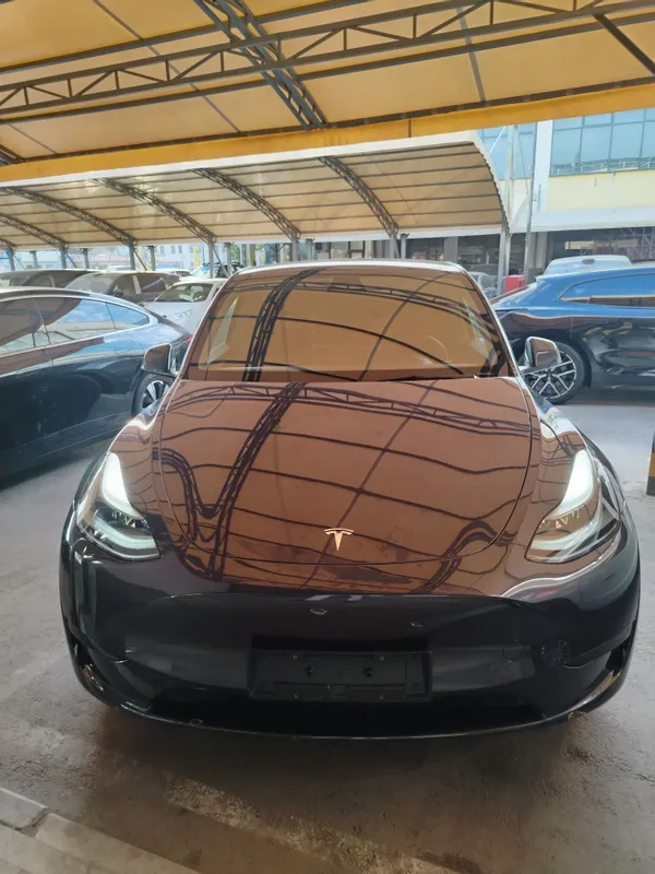 Tesla Modely Y 2024 yil 1 Tesla Modely Y 2024 yil 1