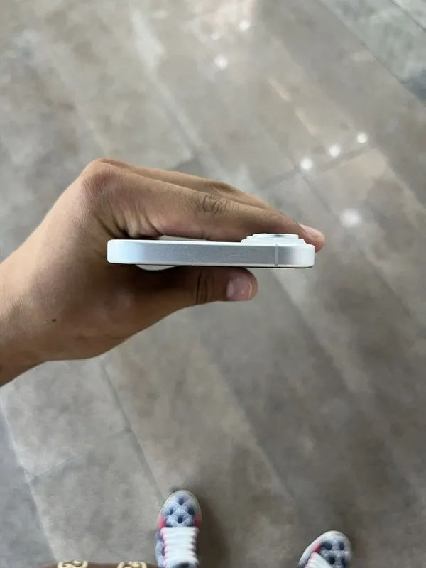 iphone 16. . 4 iphone 16. . 4