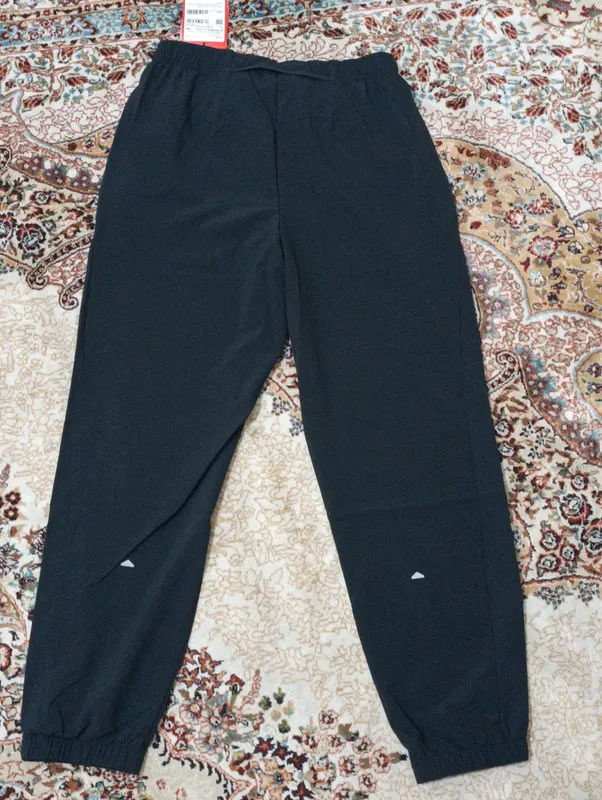 L-ning shim sotiladi!! Razmer- L narhi-350.000 2