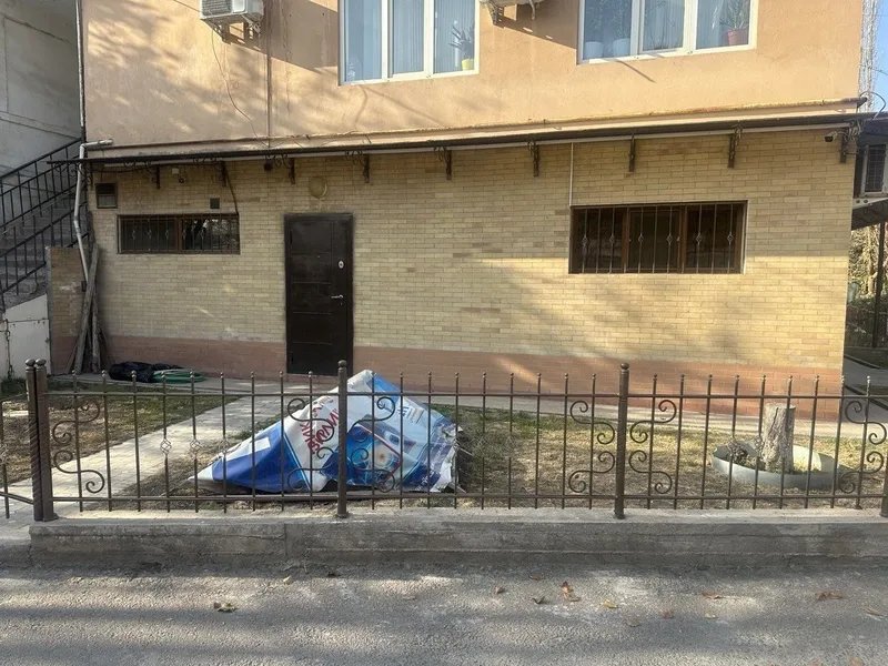 Нотурар бино сотилади 70м2 ва олдида2сотих боги бор а — фото 3