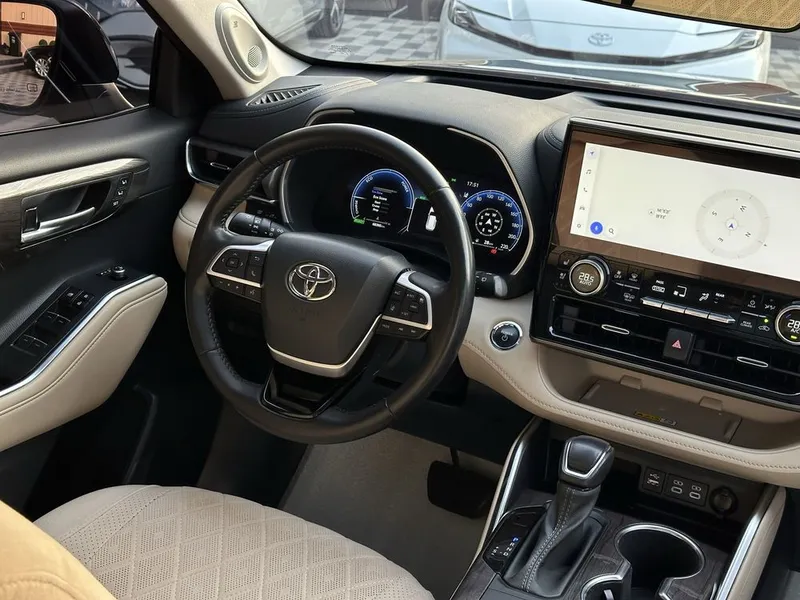 Toyota Highlander Limited 6 Toyota Highlander Limited 6