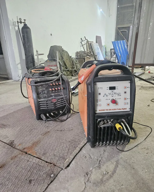 Сварочный аппарат FoxWeld SAGGIO TIG-300 AC/DC, аргон 2 Сварочный аппарат FoxWeld SAGGIO TIG-300 AC/DC, аргон 2