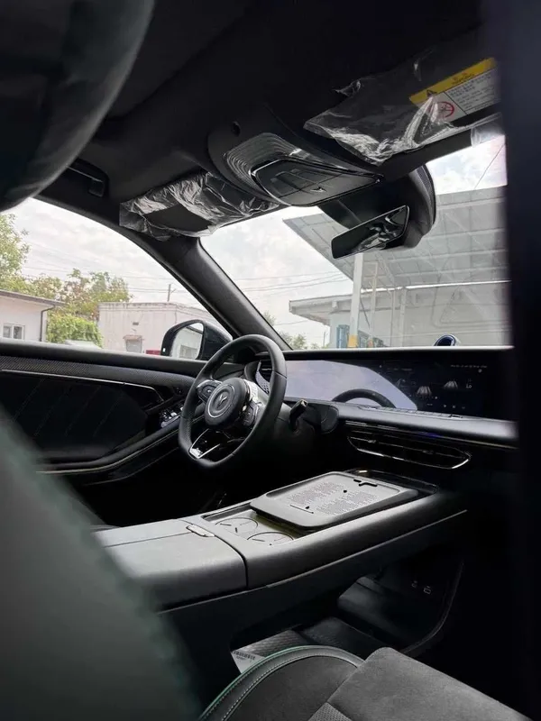 Voyah Free Hybrid 318km 4WD 2025 Naxt va Halol nasiya savdo — фото 1 Voyah Free Hybrid 318km 4WD 2025 Naxt va Halol nasiya savdo — фото 1