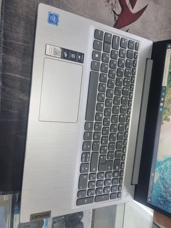 Lenovo Celeron N4020. ..