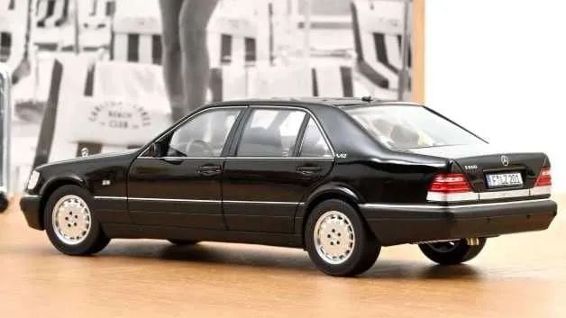 Коллекционная модель Mercedes S600 W140 1:18 масштаб — фото 1