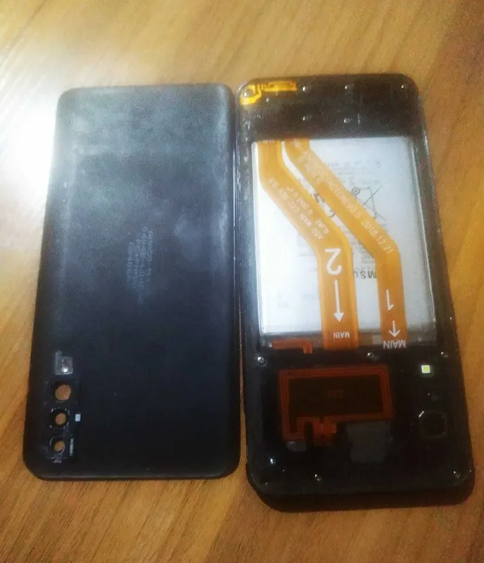 Samsung A50 1