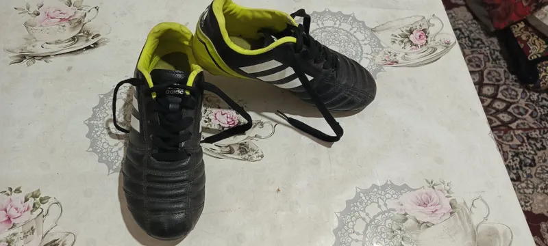 Adidas butsi sotiladi — фото 1