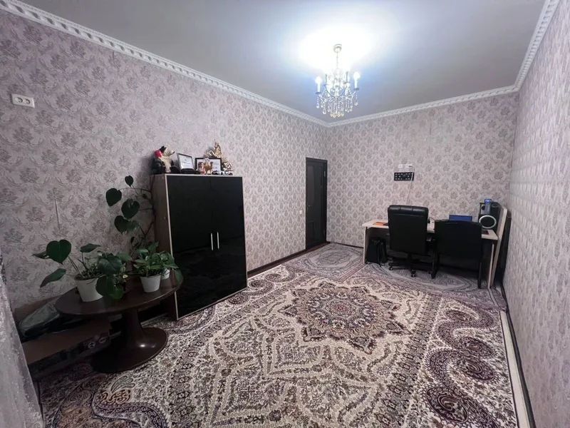 Массив Феруза Продаётся 3 комнатная квартира