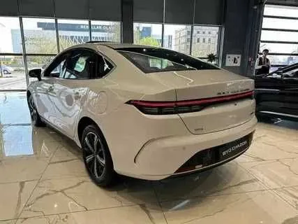 BYD Chazor Flagship 120km boshlangich 30% tolov bilan nasiya savdo 2 BYD Chazor Flagship 120km boshlangich 30% tolov bilan nasiya savdo 2