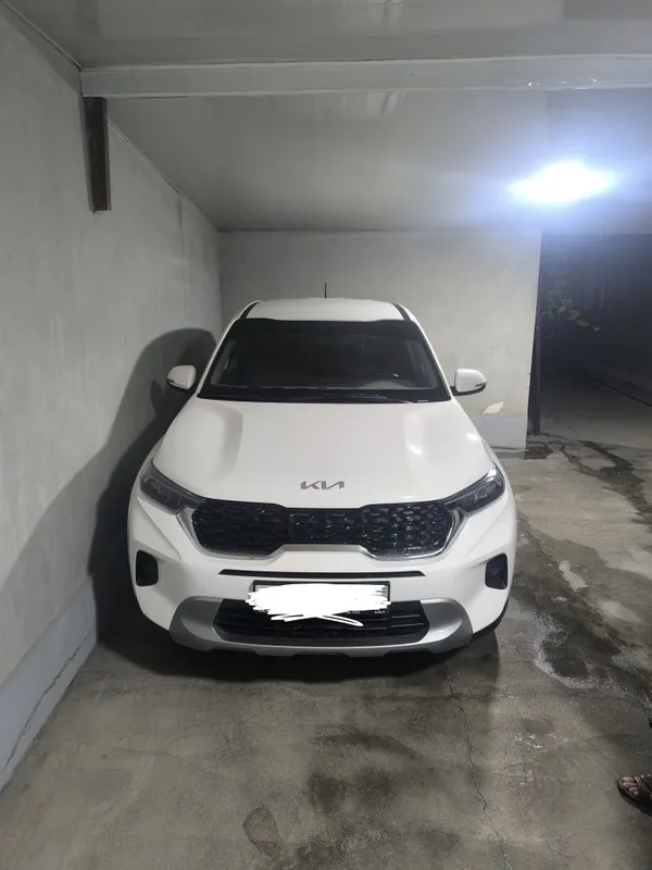 Kia sonet 2024 белый 1 Kia sonet 2024 белый 1
