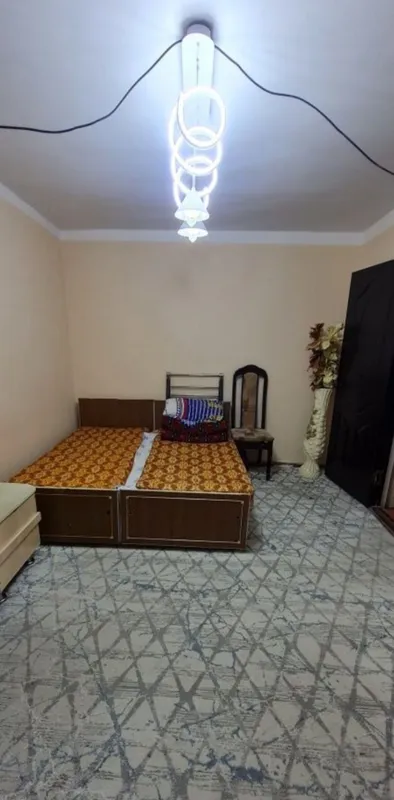 Чиланзар, 2-й квартал, 1/2/4, кирпичный, торговый центр 1